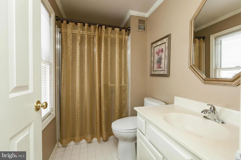 Photo of 18154 HEADWATERS DRIVE
