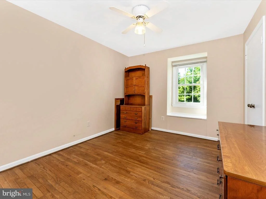 Photo of 10808 MIDDLEBORO DRIVE