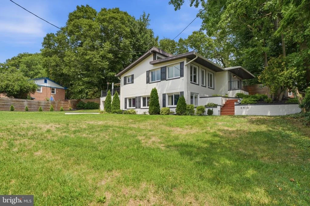 Photo of 6410 BUSHEY DRIVE