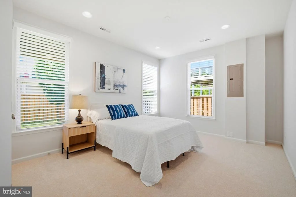 Photo of 23489 EPPERSON SQUARE