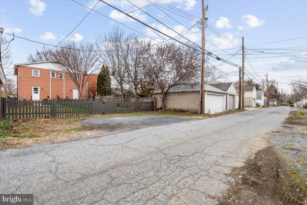 Photo of 706 TRAIL AVENUE