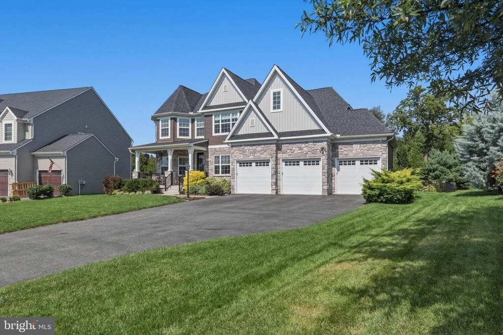 Photo of 1420 PEDIGREE STREET