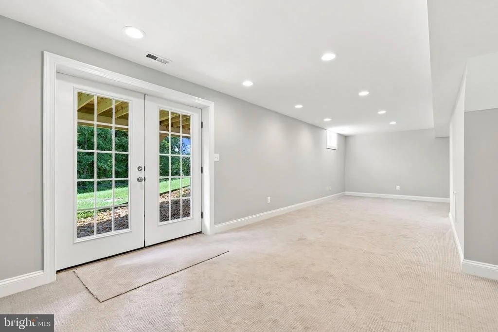 Photo of 7135 LEEDS MANOR ROAD