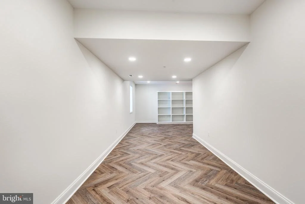 Photo of 14307 OAK MEADOW ROAD