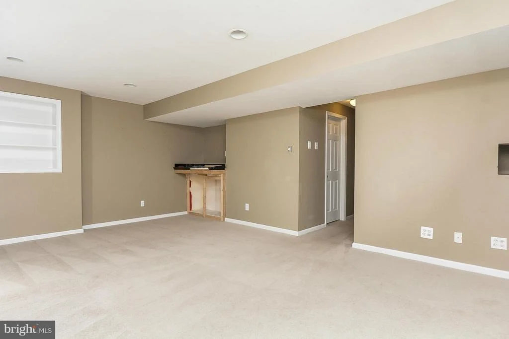 Photo of 18408 SNOWBERRY WAY
