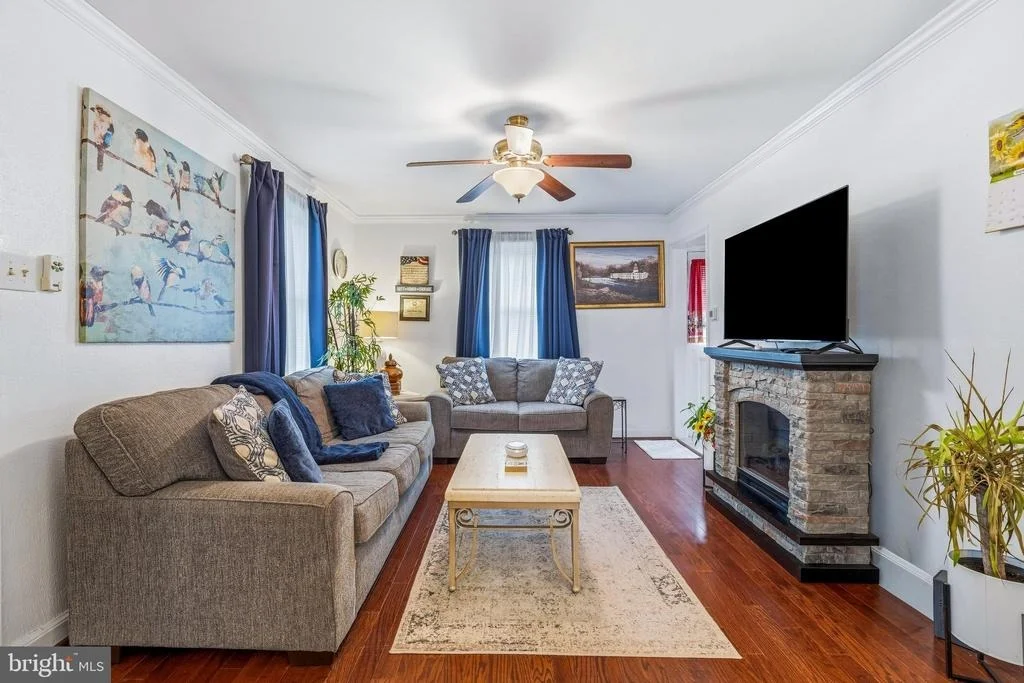 Photo of 1044 BEECHWOOD DRIVE
