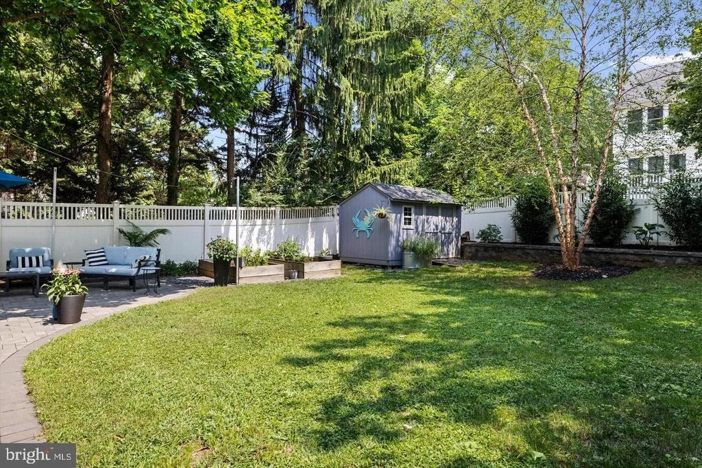 Photo of 228 DEWEY DRIVE