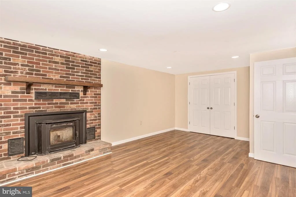 Photo of 337 OLD NEW WINDSOR PIKE