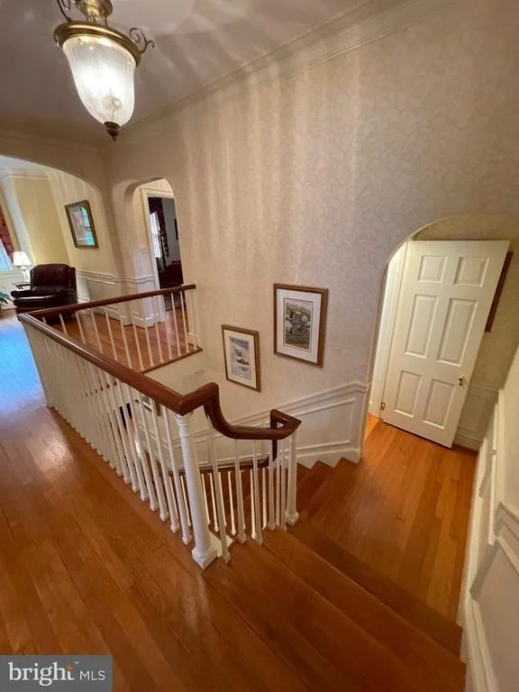 Photo of 310 UPPER COLLEGE TERRACE