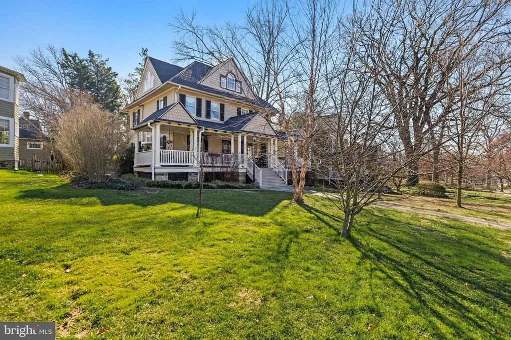 Photo of 225 HAWTHORNE ROAD
