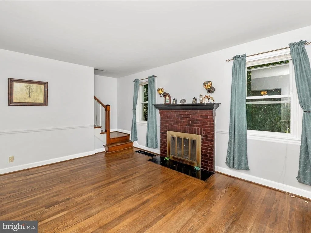 Photo of 1101 FAIRVIEW ROAD