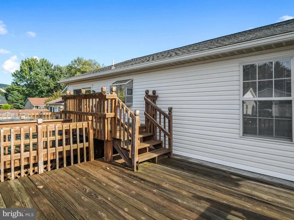 Photo of 1502 CEDARCREST LANE