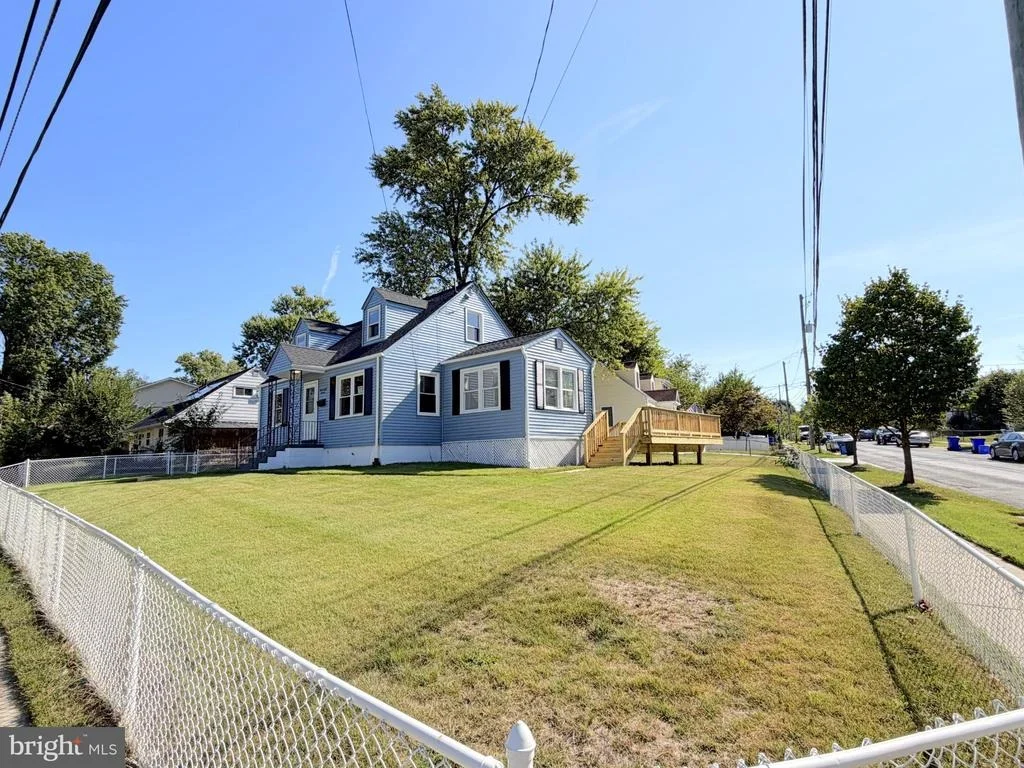 Photo of 9813 BRADDOCK ROAD
