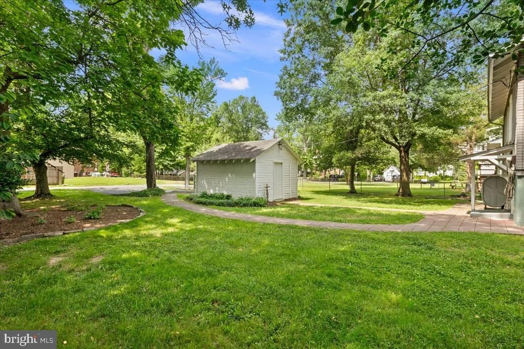 Photo of 4805 CALVERT ROAD