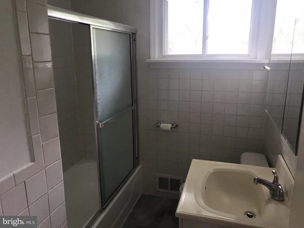 Photo of 1130 PARRISH DRIVE