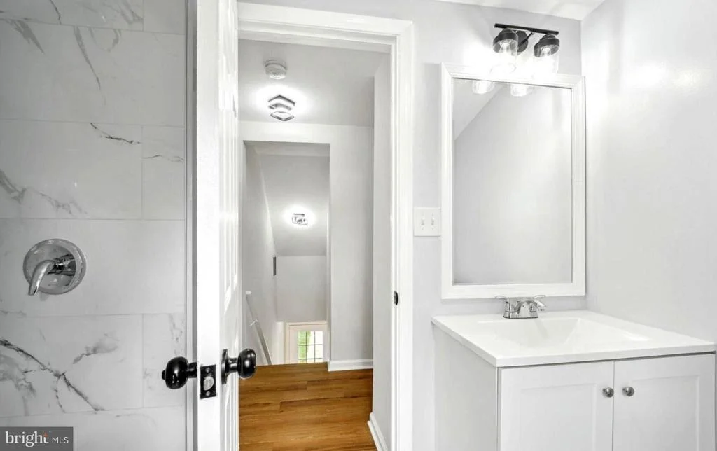 Photo of 6809 LOU LANE