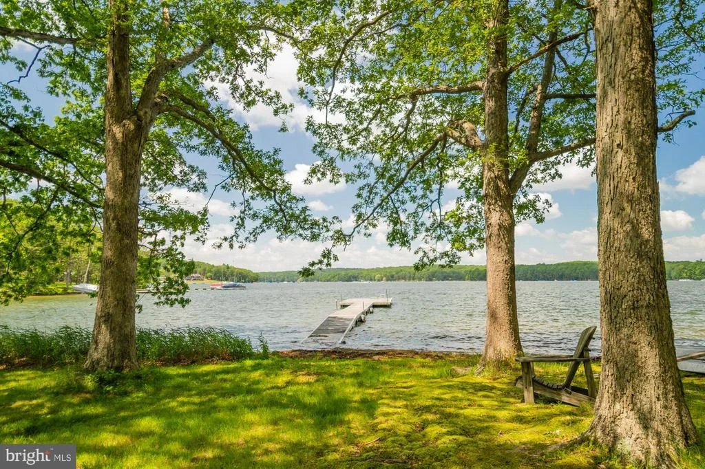 Photo of 2895 TURKEY NECK ROAD