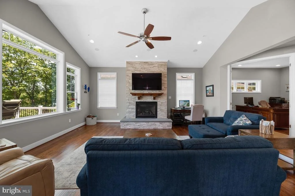 Photo of 1162 OAK VIEW DRIVE