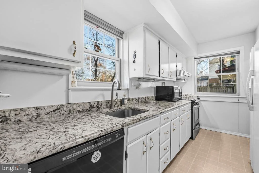 Photo of 2502 HUGHES ROAD