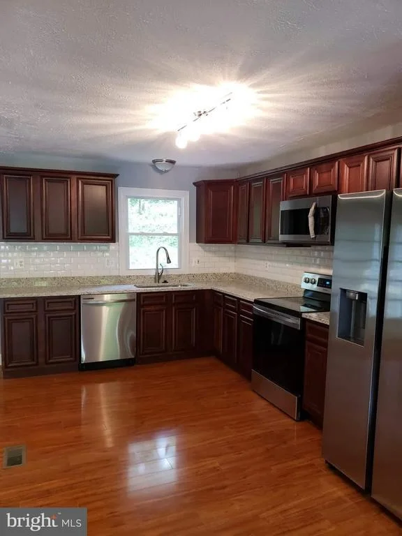 Photo of 6801 TEMPLE HILL ROAD