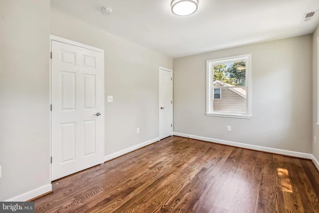 Photo of 3033 WAYNE ROAD