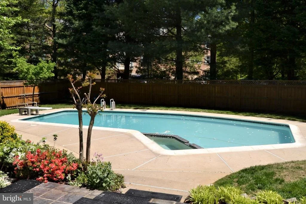 Photo of 613 BAY GREEN DRIVE