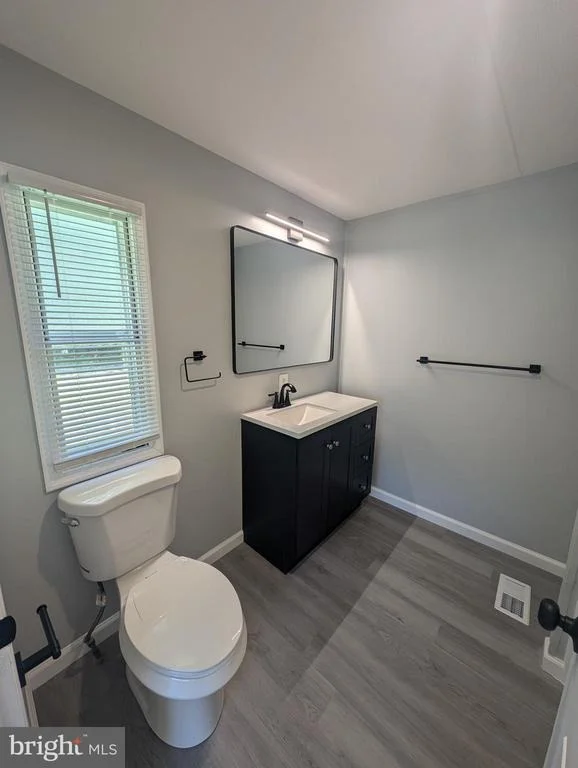 Photo of 213 POCLAIN RD
