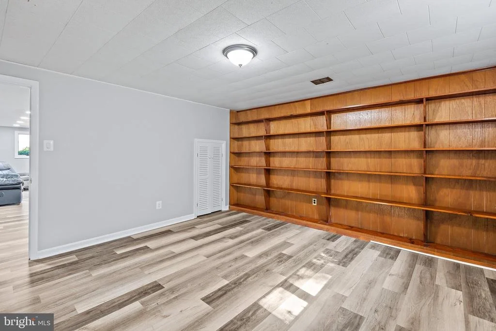 Photo of 604 KENBROOK DRIVE