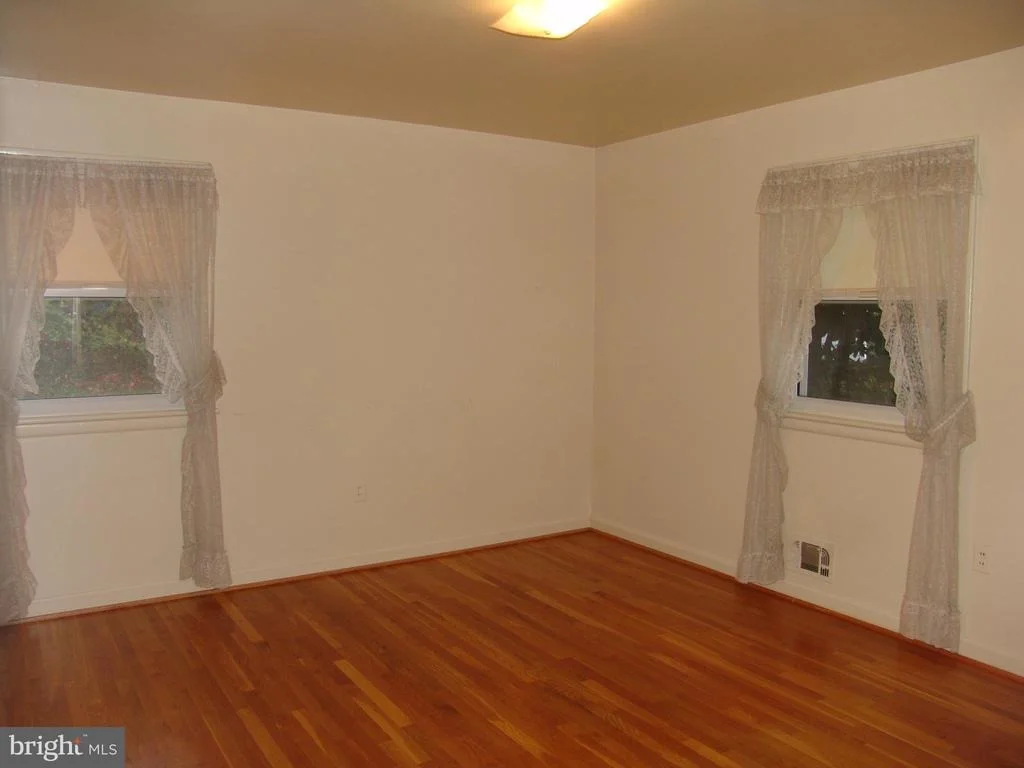 Photo of 11505 LUND PLACE