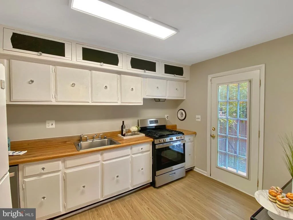 Photo of Unit 2C at 8486 IMPERIAL DRIVE