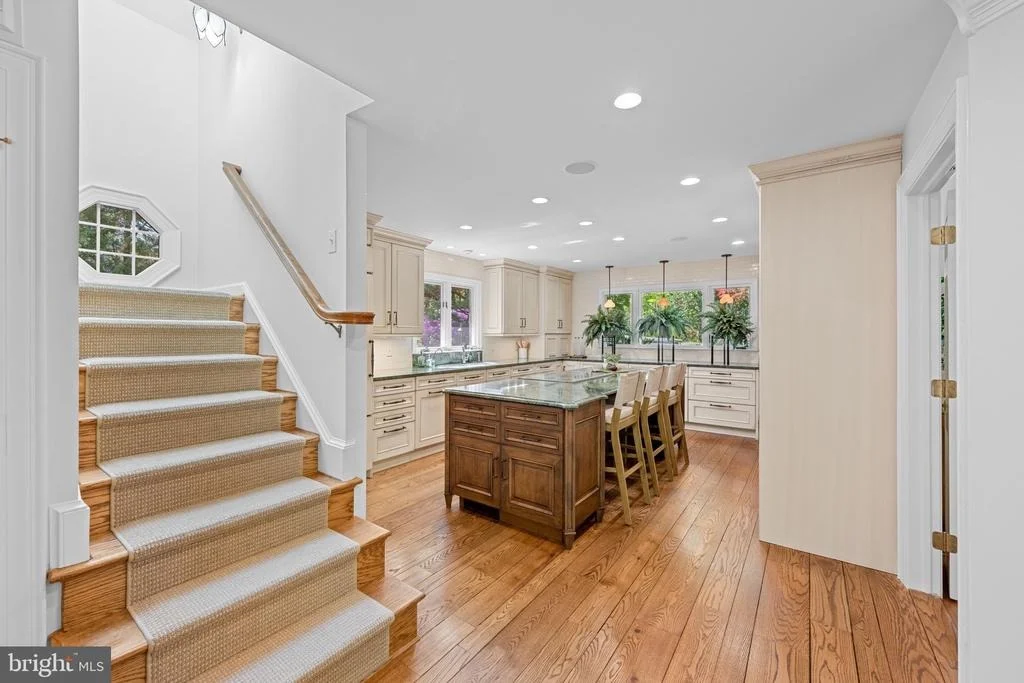 Photo of 7019 ARMAT DRIVE