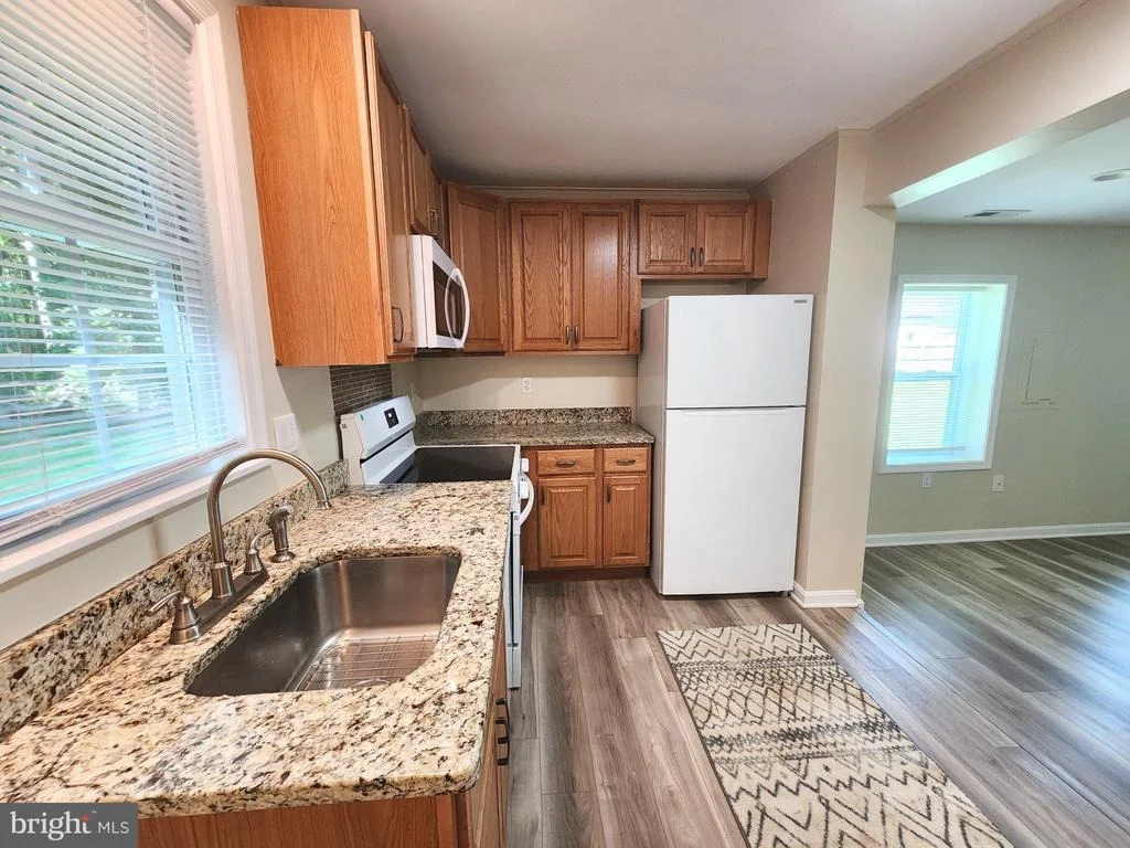 Photo of 6066 SHADY SIDE ROAD