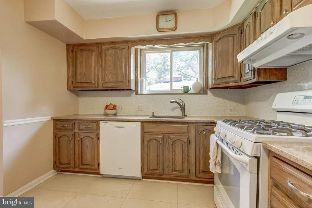 Photo of 703 HILLSBORO DRIVE