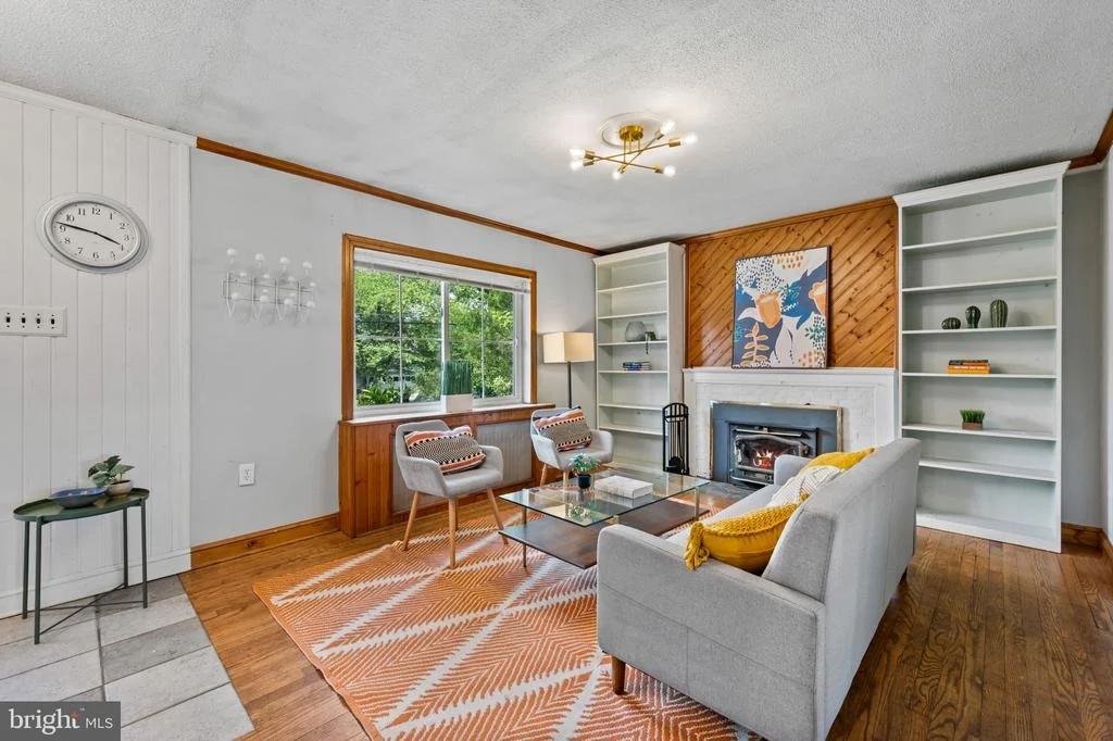 Photo of 213 PIPING ROCK DRIVE