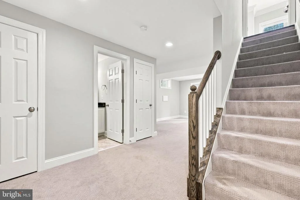 Photo of 7135 LEEDS MANOR ROAD