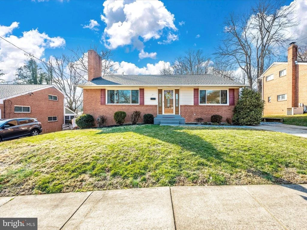 Photo of 13206 BLUHILL ROAD
