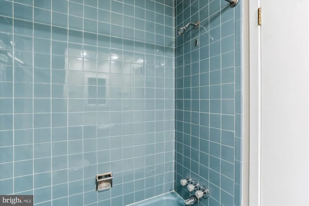 Photo of 816 OLIVE DRIVE