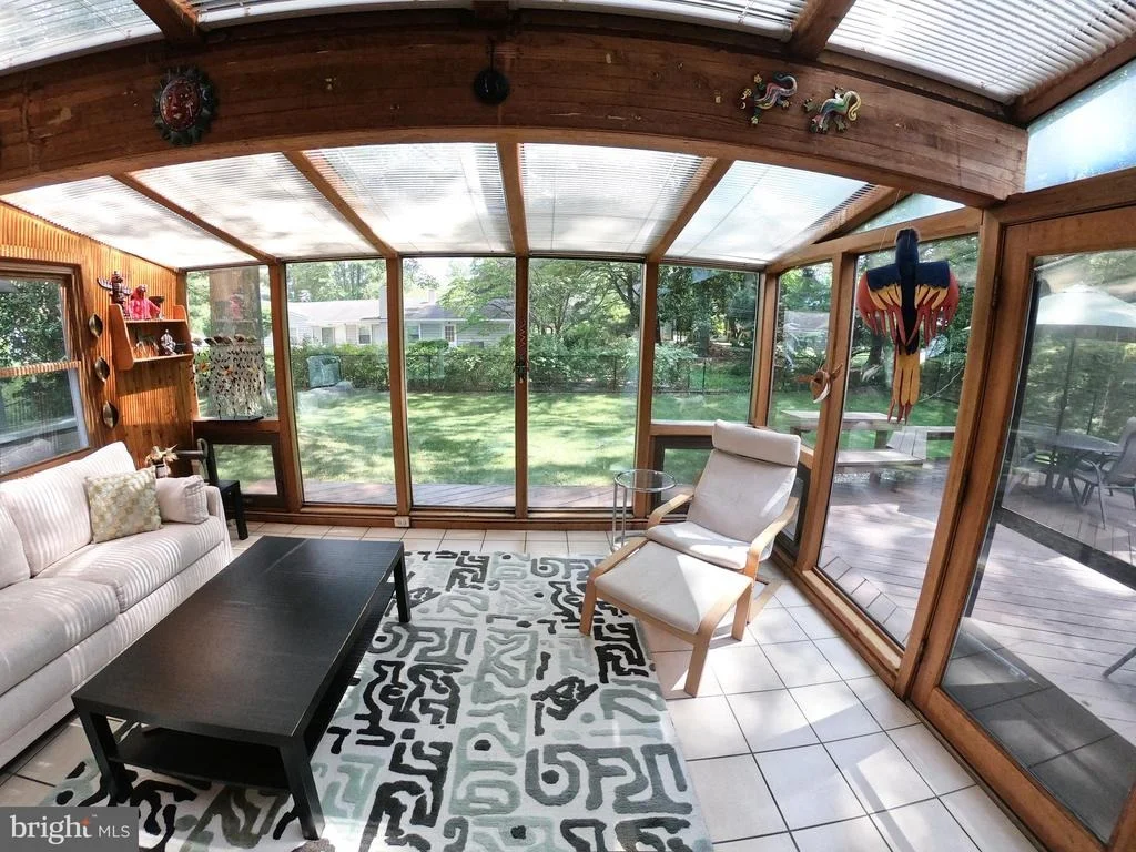 Photo of 14001 BETHPAGE LANE