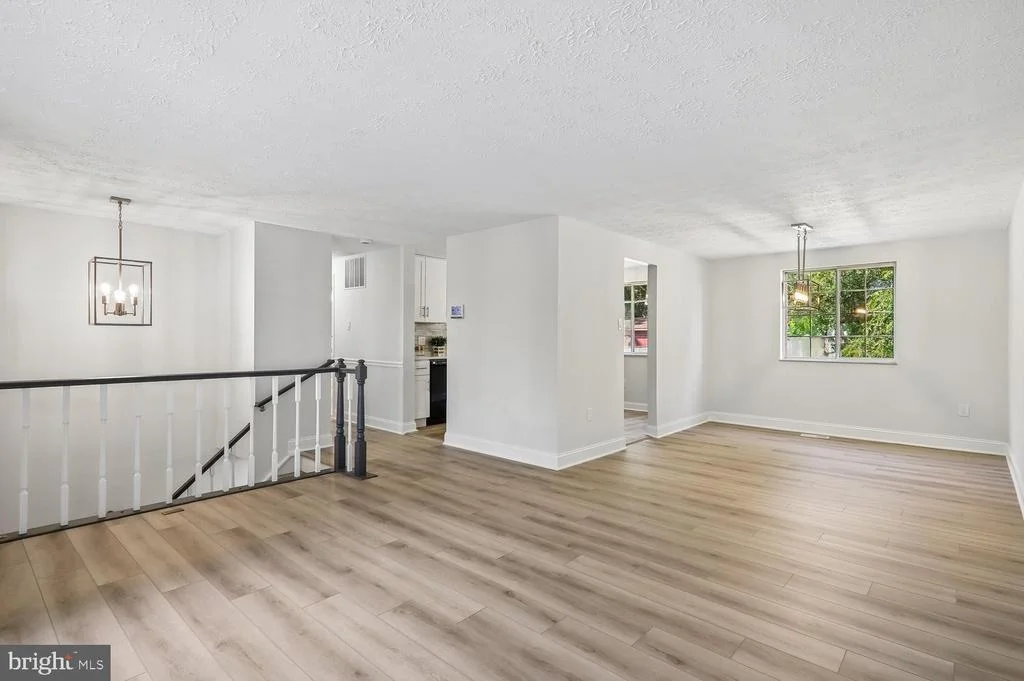 Photo of 6612 SEWARD ROAD