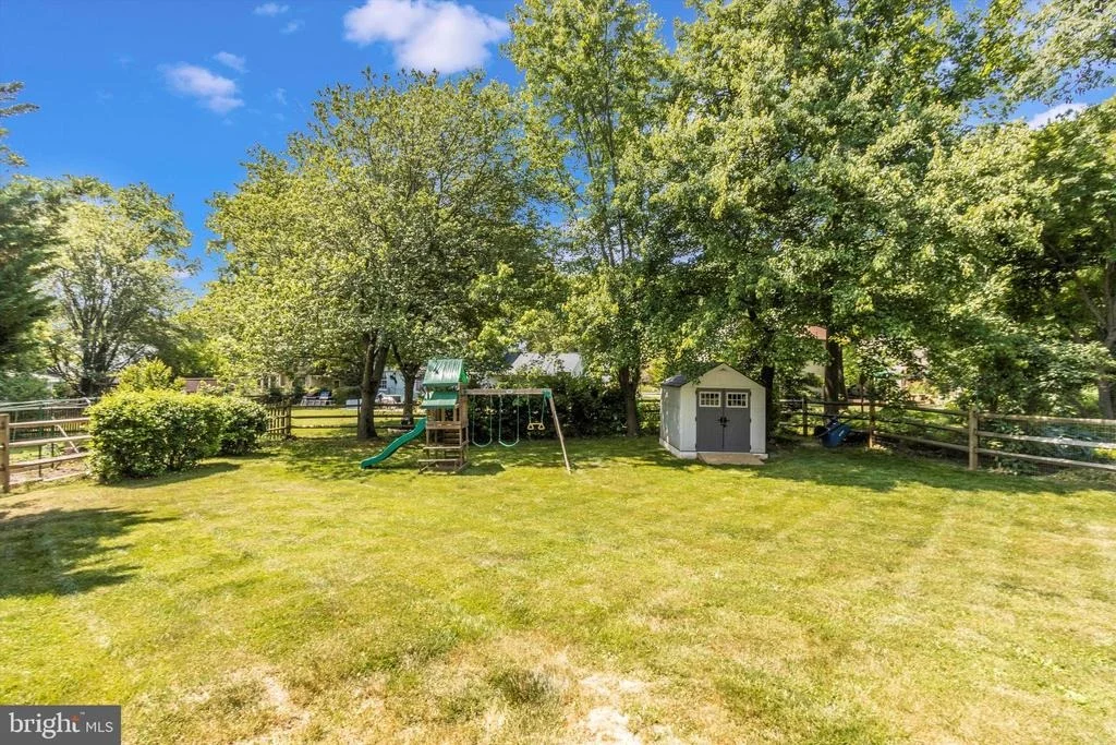 Photo of 1101 WINDMILL LANE