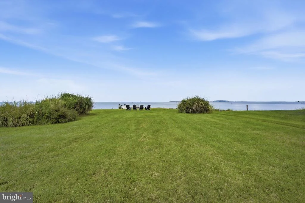 Photo of 6114 SUNSET LANE