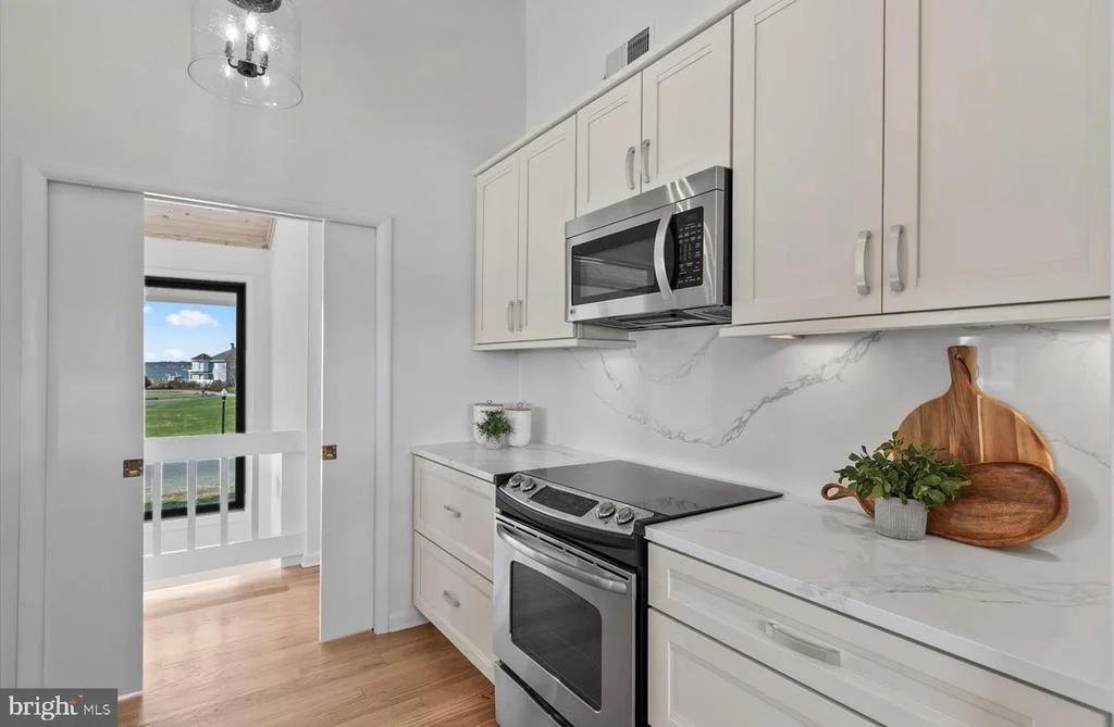 Photo of 128 WEST SIDE DRIVE