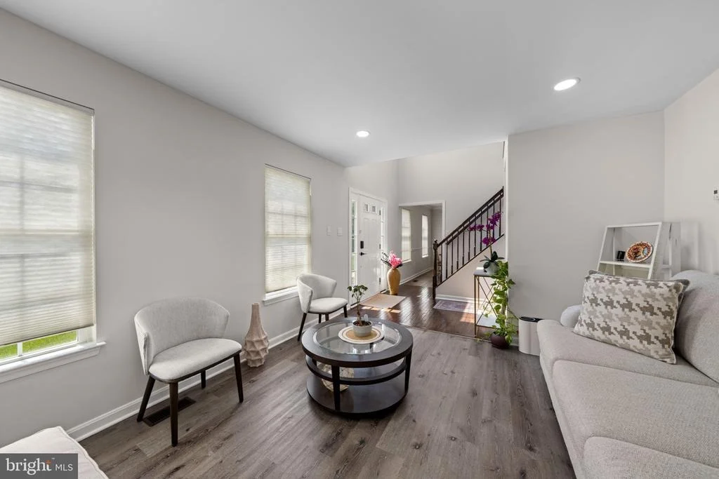 Photo of 4132 LARSON LANE