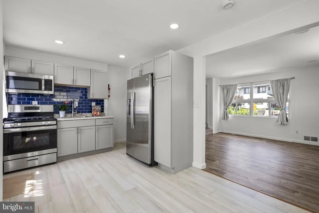 Photo of 12111 BLUHILL ROAD
