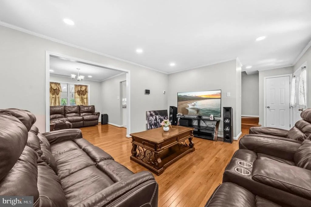 Photo of 8707 DELPHI DRIVE