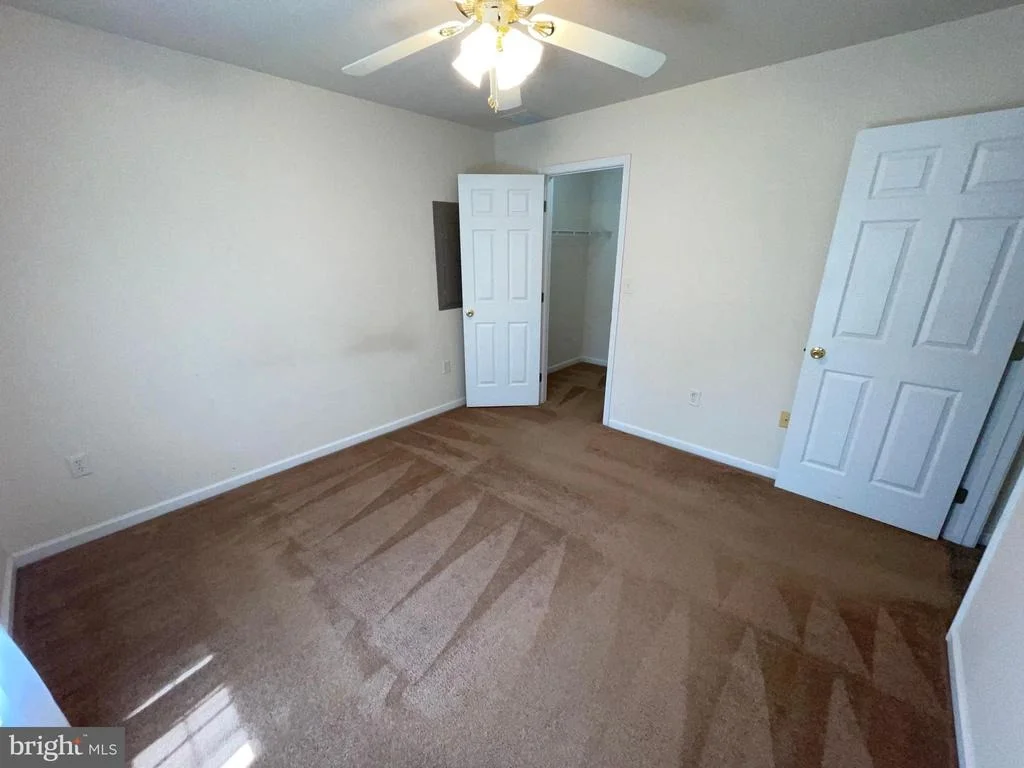 Photo of 28 CIRCLE DRIVE W