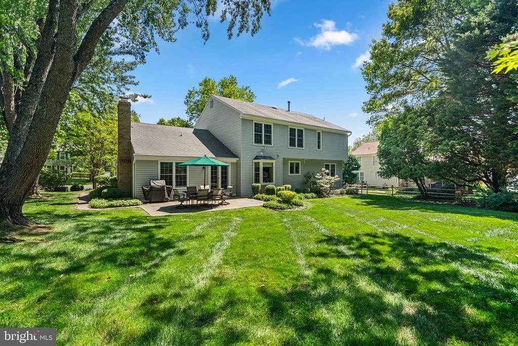 Photo of 4913 CONTINENTAL DRIVE