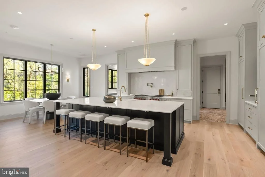 Photo of 1223 SOMERSET DRIVE
