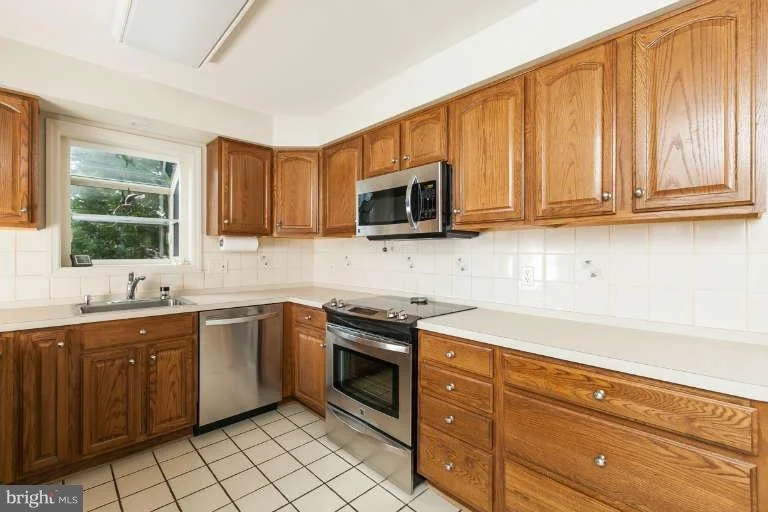 Photo of 12113 SOMERSWORTH DRIVE