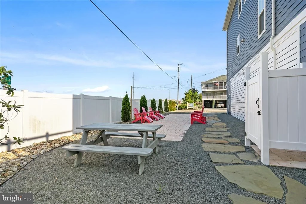 Photo of 39546 ADMIRAL ROAD